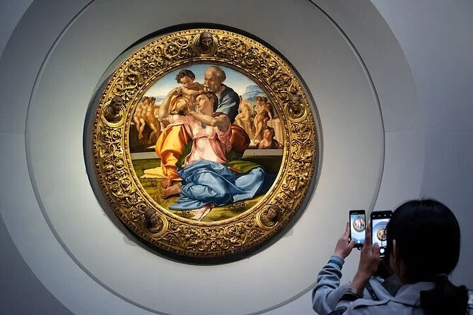 Uffizi & Accademia Highlights: Skip The Line Combo Guided Tour - The guide, headsets, and what to expect from the audio