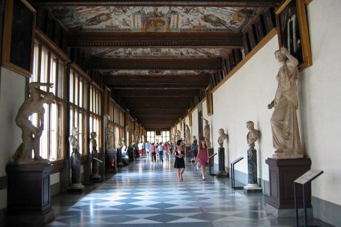 Uffizi Exclusive Semi-Private Tour, Top-Rated Guide, Max 6 Pax - Timed entry at the Uffizi, and what you can realistically see in 2 hours
