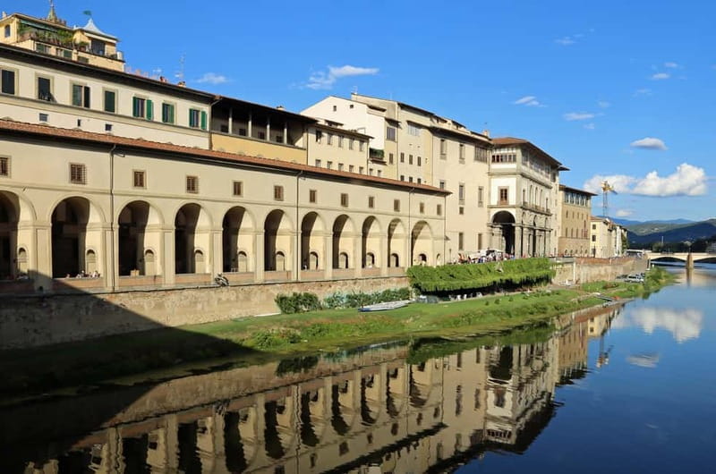 Uffizi Gallery & optional Vasari Corridor Guided Tour - First Stop: Meet Your Guide in Via Cavour