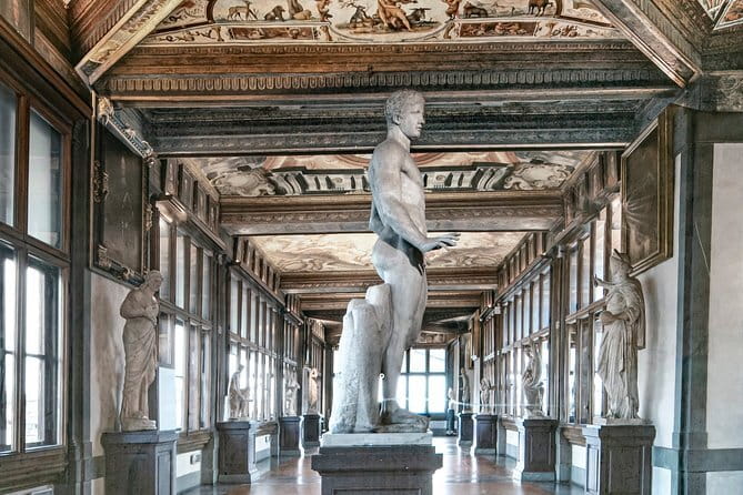 Uffizi Museum & Gallery Tour with Leonardo & Michelangelo Works - The building itself: why the Uffizi feels special even before the art