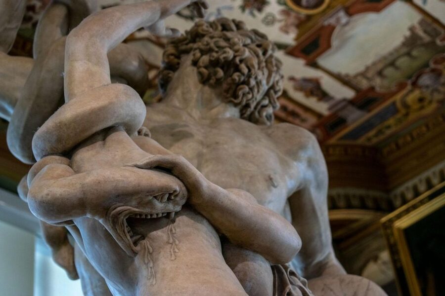 Uffizi Skip-the-Line Entry Ticket and Digital Audio Guide - On-Site Audio Guide Setup on Your Smartphone