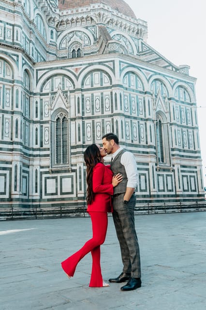 Unique Photographer in Florence - Price and value around $71 per person for a 1-hour session