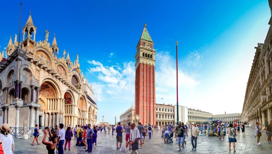 Venice in One Day: Guided Tour From Florence - Piazza San Marco and St Mark’s Basilica, The Moment Venice Hits