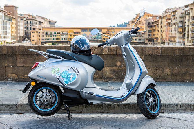 Vespa Elettrica 70 (125) Rental for the Full Day in Florence - Why this electric Vespa rental feels different in Florence
