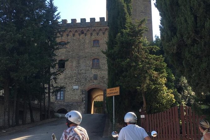 Vespa Elettrica 70 (125) Rental for the Full Day in Florence - The app experience: how it keeps your day from turning chaotic