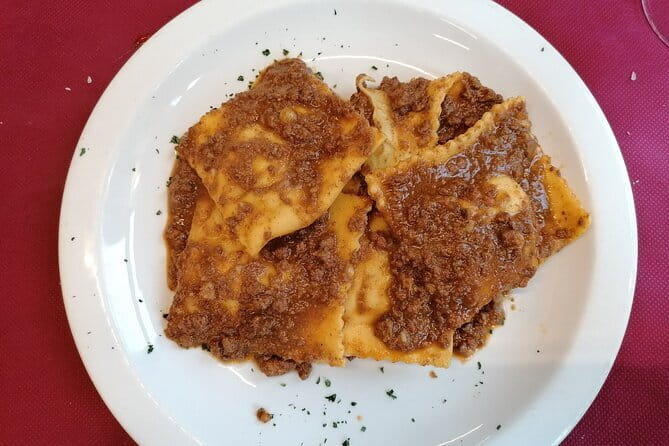 Vintage Fiat 500 Wine Tour and Tuscan Lunch at Farm in Chianti - Tuscan Lunch Pairings: What You Eat Matters Here