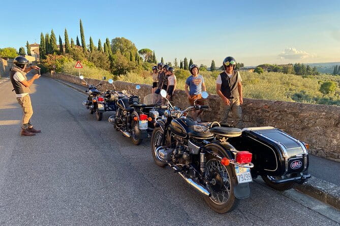 Vintage Sidecar Motorcycle Tour of Florence - The Highlights of the City - Stop 1: River Crossing and San Frediano Door Area