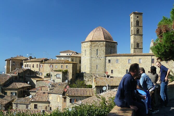 Volterra and San Gimignano: a taste of medieval Tuscany! - Entering Volterra and San Gimignano, minus the frantic pace