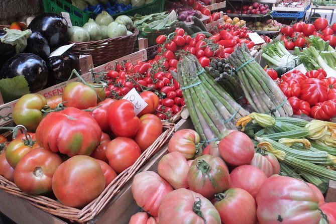 Walking Food Tour of Florence with Tastings and Wine - Florence food and wine, but with real neighborhood energy