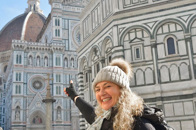 Walking Tour and Wine Experience in Florence - Ponte Vecchio: your photo moment, plus context for what you’re seeing