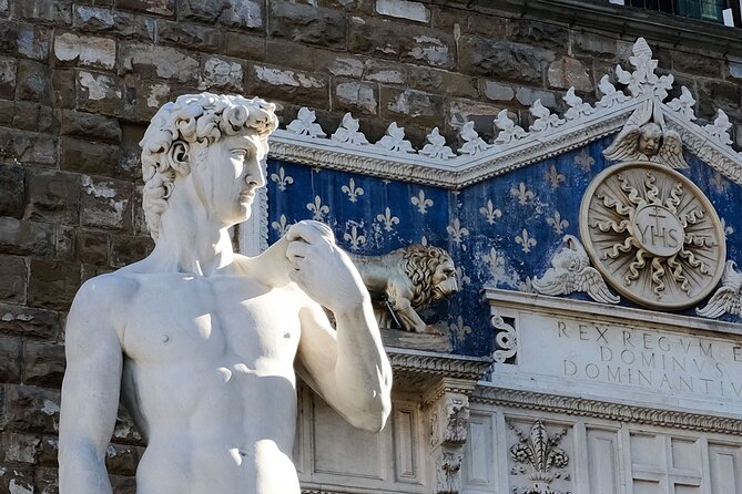 Walking Tour and Wine Experience in Florence - San Lorenzo and 1.5 hours of streets: the most time well spent
