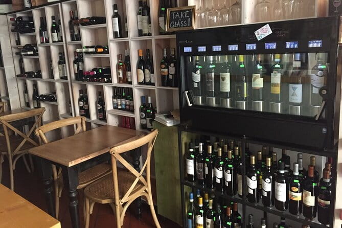 Wine & cheese Lover’s Paradise in hart of Florence - Piazza Santo Spirito: wrap with a local-feeling finish