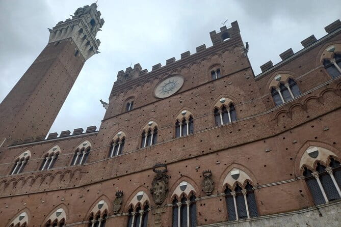 Wine Tasting and History Guided Day Tour in Chianti - How the 8-hour format affects your comfort and attention