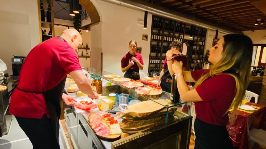 Wine Tasting and Paring Class Guided Tour in Florence - Key highlights to know before you go