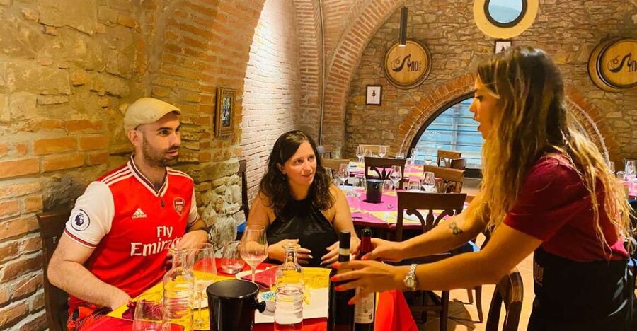 Wine Tasting and Paring Class Guided Tour in Florence - What wines you will taste: Chianti Classico, Riserva, and Prosecco or white