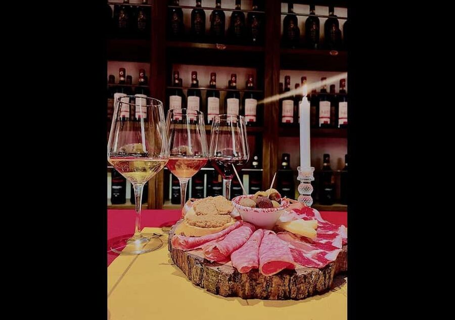 Wine Tasting Experience with Seven Types of Tuscan Wine - Who this Tuscany wine tasting suits best